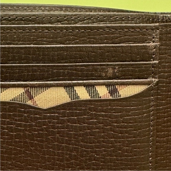 Burberry Bifold wallet VGUC EUC - Picture 4 of 9